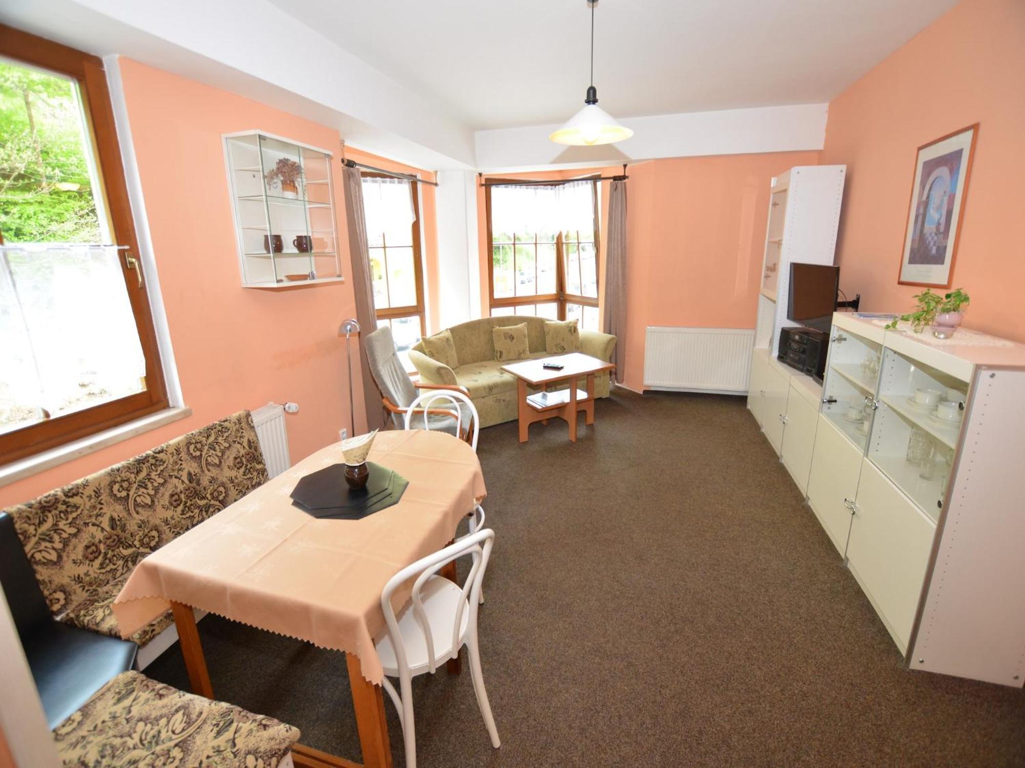 Snug Apartment In Jachymov Near Ski Area Dış mekan fotoğraf